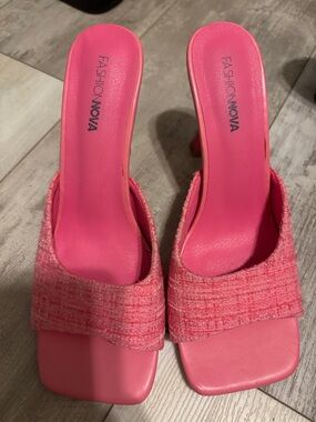 Fashion Nova Hot Pink Tweed Slide Mules